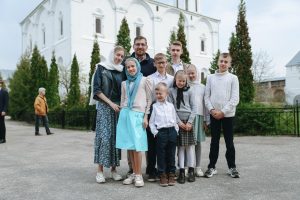 Переселенцы из Дальнего Зарубежья побывали на Пасху в Макарьевском монастыре
