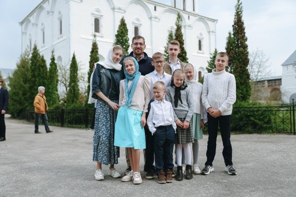 Переселенцы из Дальнего Зарубежья побывали на Пасху в Макарьевском монастыре