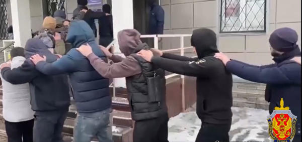 В Нижегородской области накрыли группировку, которая легализовала иностранцев