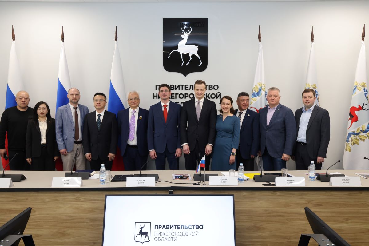 Александр Воложанин