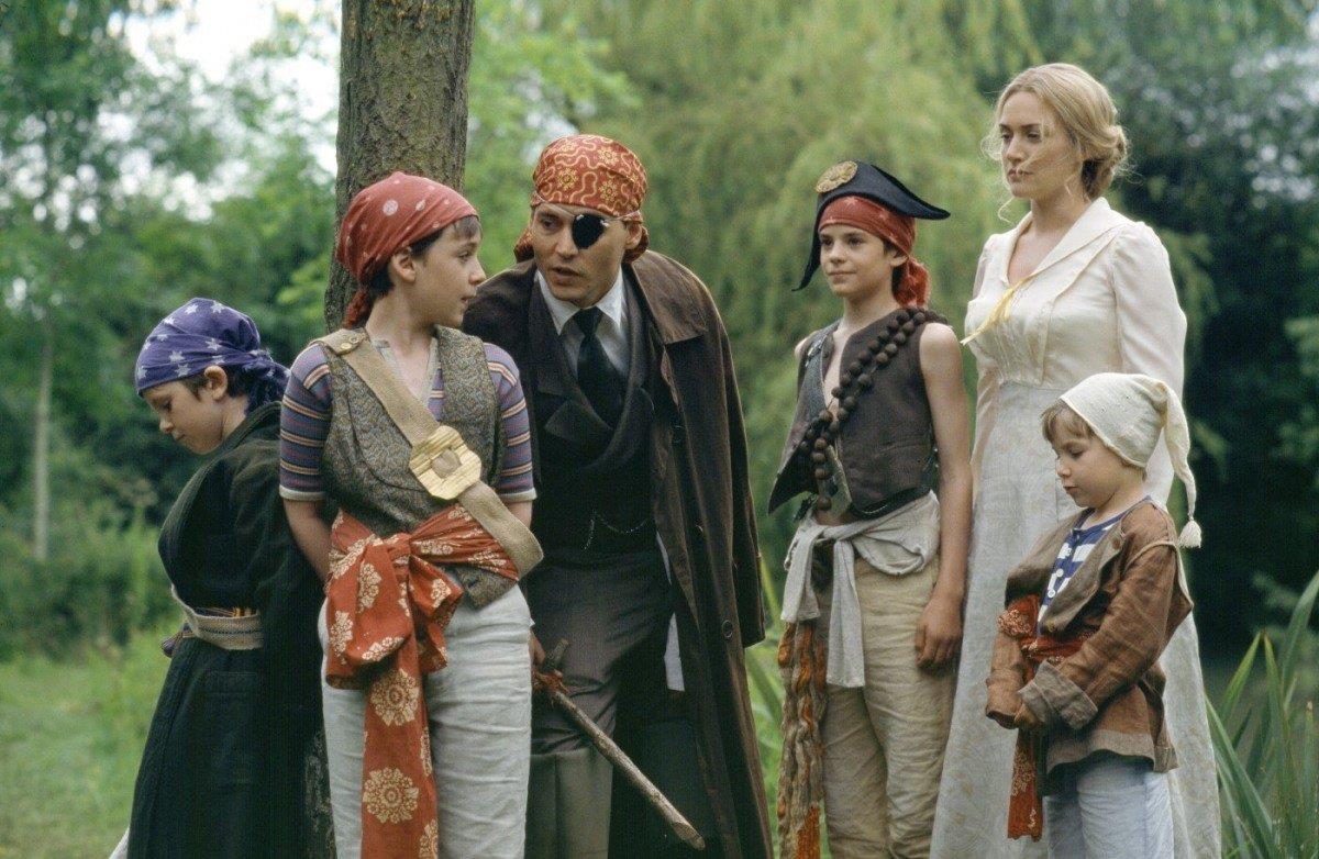 Фото: кадр из фильма "Волшебная страна", режиссер Марк Форстер, 2004 год