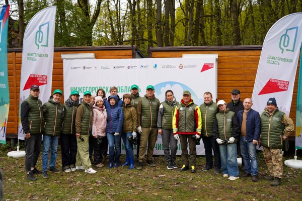 Более 500 нижегородцев приняли участие во Всероссийском субботнике на Щелоковском хуторе