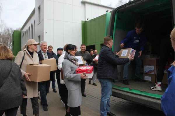 Участники всероссийского форума отправили гуманитарный груз в зону&nbsp;СВО