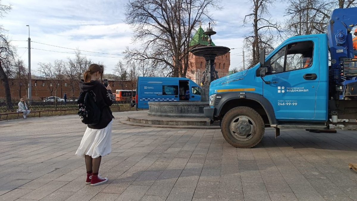 Фонтан на площади Минина и Пожарского готовится к открытию