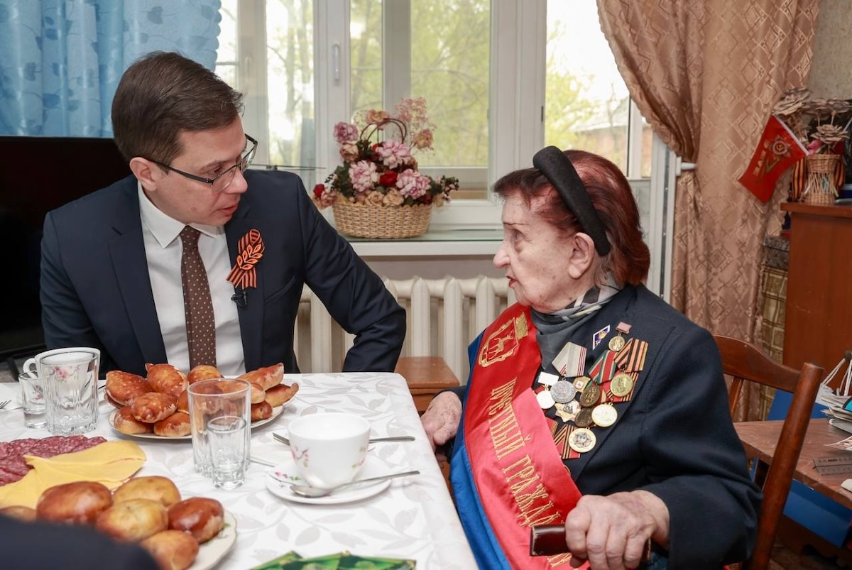 Первые знаки «Почётный гражданин города» вручены ветеранам в Нижнем Новгороде