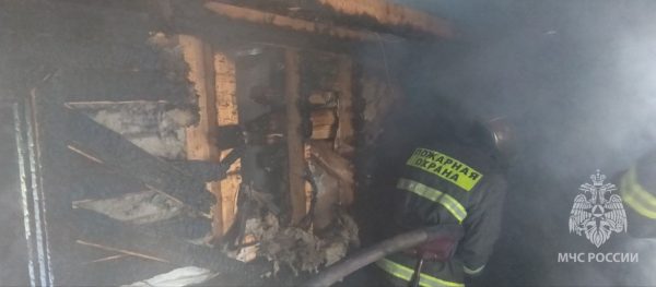 Баня загорелась в деревне Кузьминка в Кстовском районе