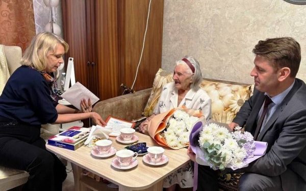 100-летний юбилей отметила жительница Сарова Клавдия Плотникова