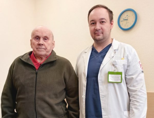 Нижегородские врачи вылечили колени 103-летнему ветерану Николаю Шишкину
