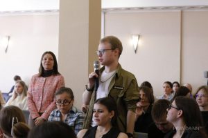 Встреча ветерана Байконура Валерия Хачатуряна с нижегородскими студентами