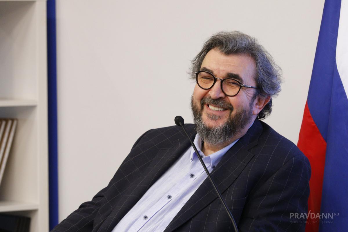 Игорь Золотовицкий рассказал о театре, кино и нейросети в искусстве