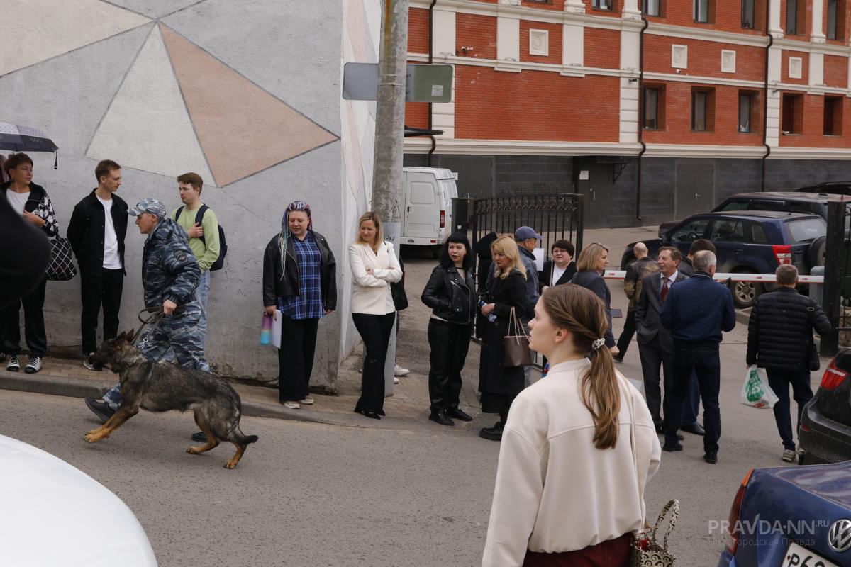 Поиск взрывного устройства на улице Почаинской в центре Нижнего Новгорода