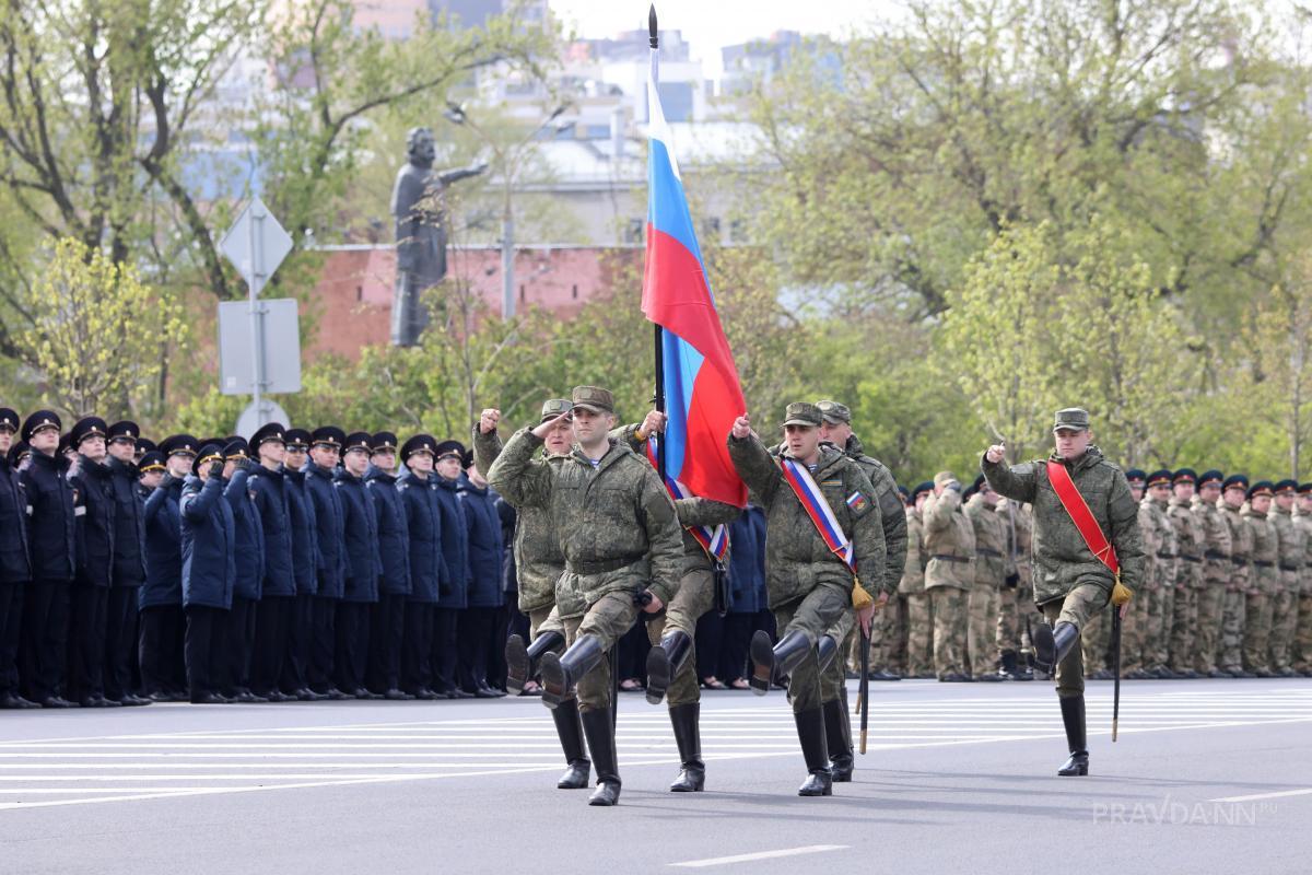 Репетиция Парада Победы на площади Минина