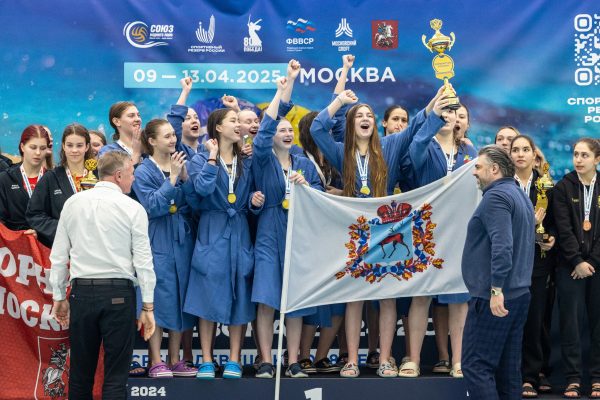 Нижегородские ватерполистки взяли золото юниорского первенства России