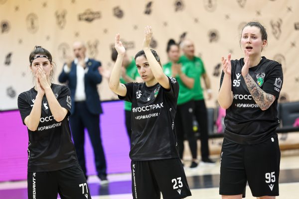 «Норманочка» стала обладателем серебряных наград чемпионата России по футзалу