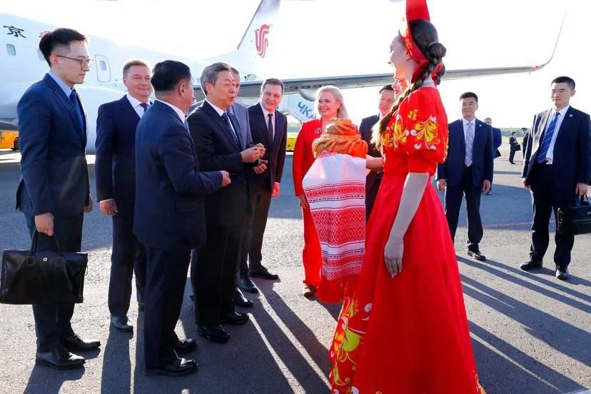 В Нижний Новгород прибыл член политбюро и секретариата ЦК КПК Чэнь Вэньцин