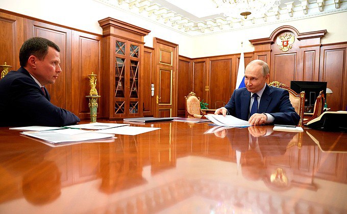 Глава Роснано доложил Владимиру Путину о запуске электротакси в Нижнем Новгороде