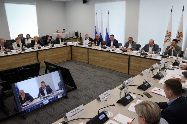 В Нижегородском кремле обсудили подготовку XII Форума регионов России и Беларуси