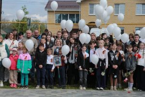 Михаил Клинков поздравил жителей поселков с праздником Великой Победы