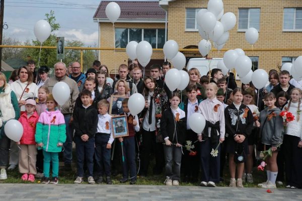 Михаил Клинков поздравил жителей поселков с праздником Великой Победы