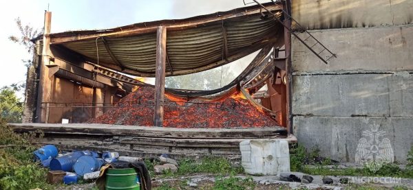 Пожар на складе по производству угля произошел в Дзержинске
