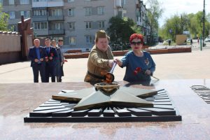 В Балахне после реконструкции открыли мемориальный комплекс с Вечным огнём