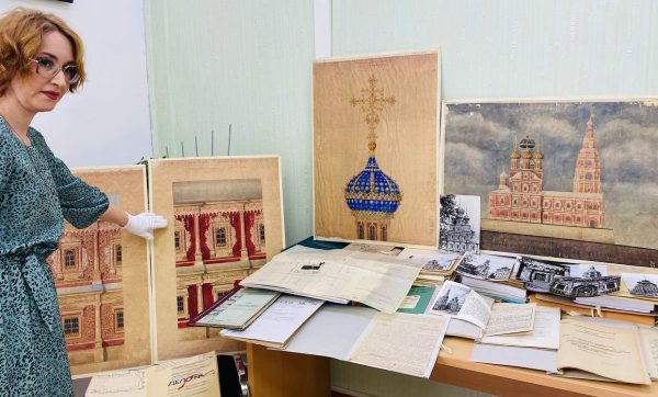 Нижегородские архивисты подготовили выставку об истории возрождения храмов