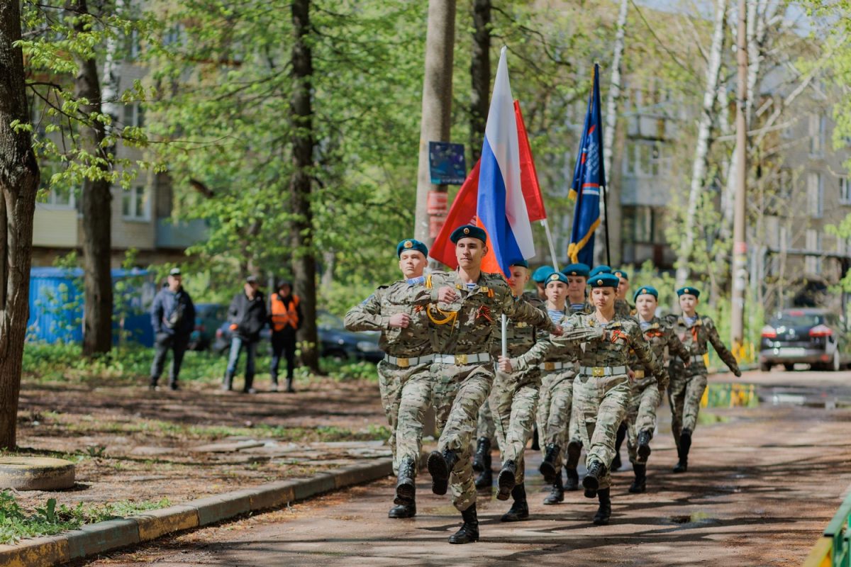Персональные парады у домов нижегородских ветеранов проходят перед Днём Победы