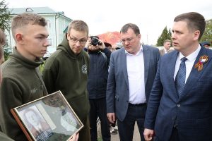 Солдат вернулся с войны: в округе Арзамас родные простились с погибшим красноармейцем Иваном Шкурковым