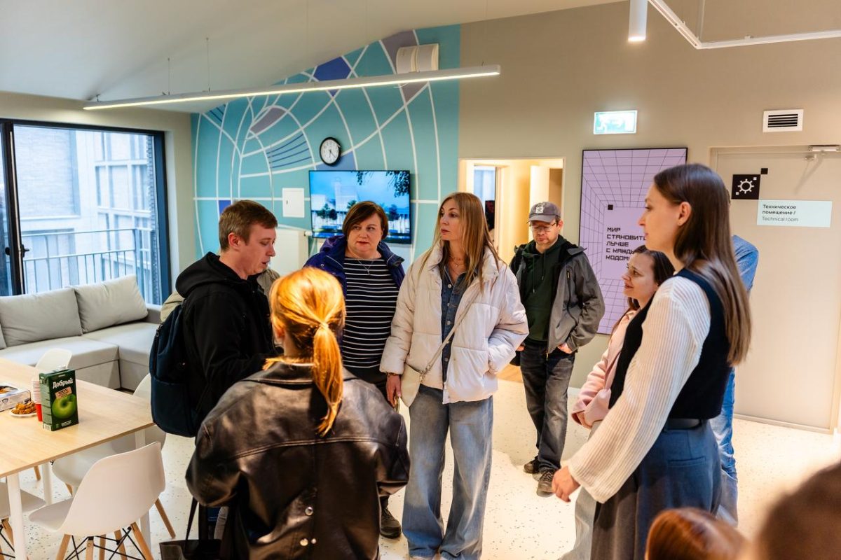 Родители будущих ИT-специалистов побывали в нижегородском ИТ-кампусе «НЕЙМАРК»