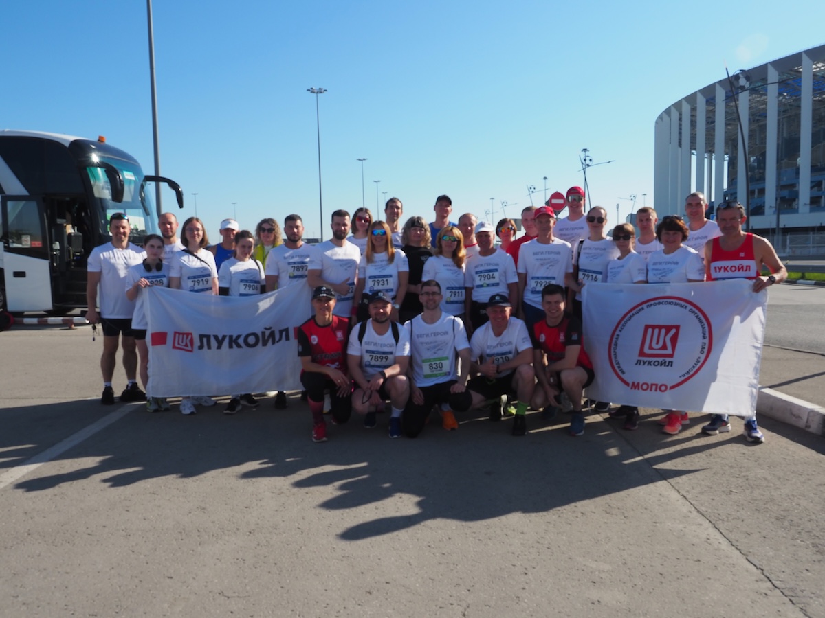 На старт массового любительского забега заводчане выходят девятый год