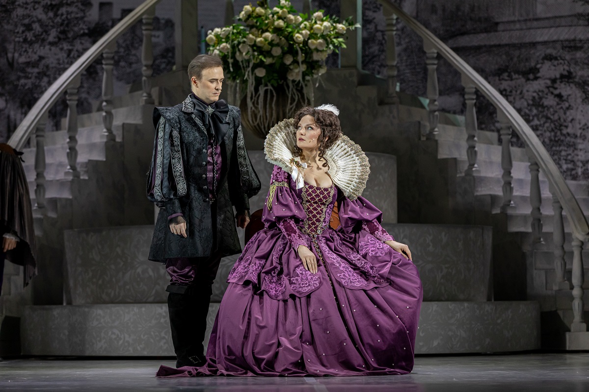 Нижегородский камерный музыкальный театр представил свою версию «Собаки на сене»