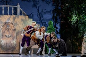 Александр Квартников