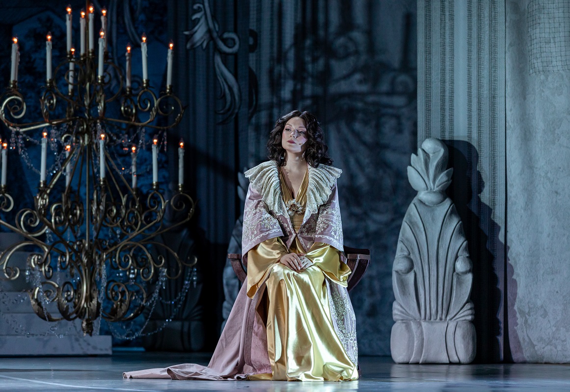 Александр Квартников