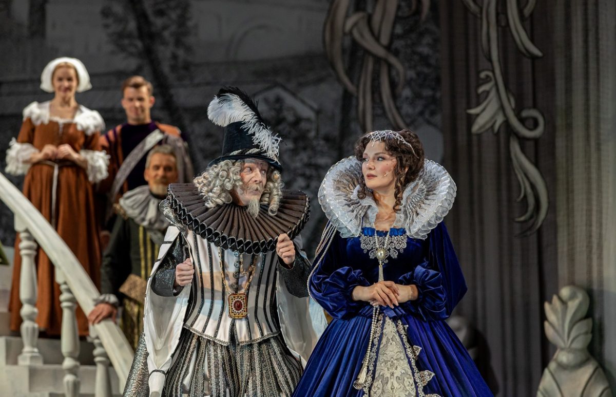 Александр Квартников