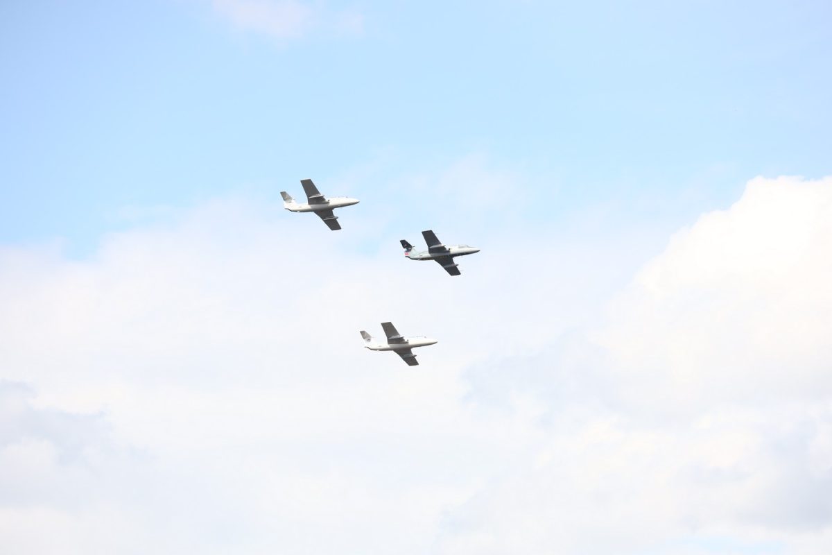 Авиашоу и парад водной техники состоялся в Нижнем Новгороде в честь 80-летия Победы