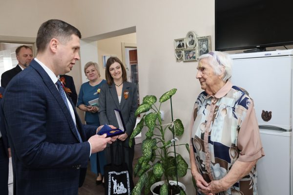 Жительнице Шатков вручена медаль «Благотворитель земли Нижегородской»