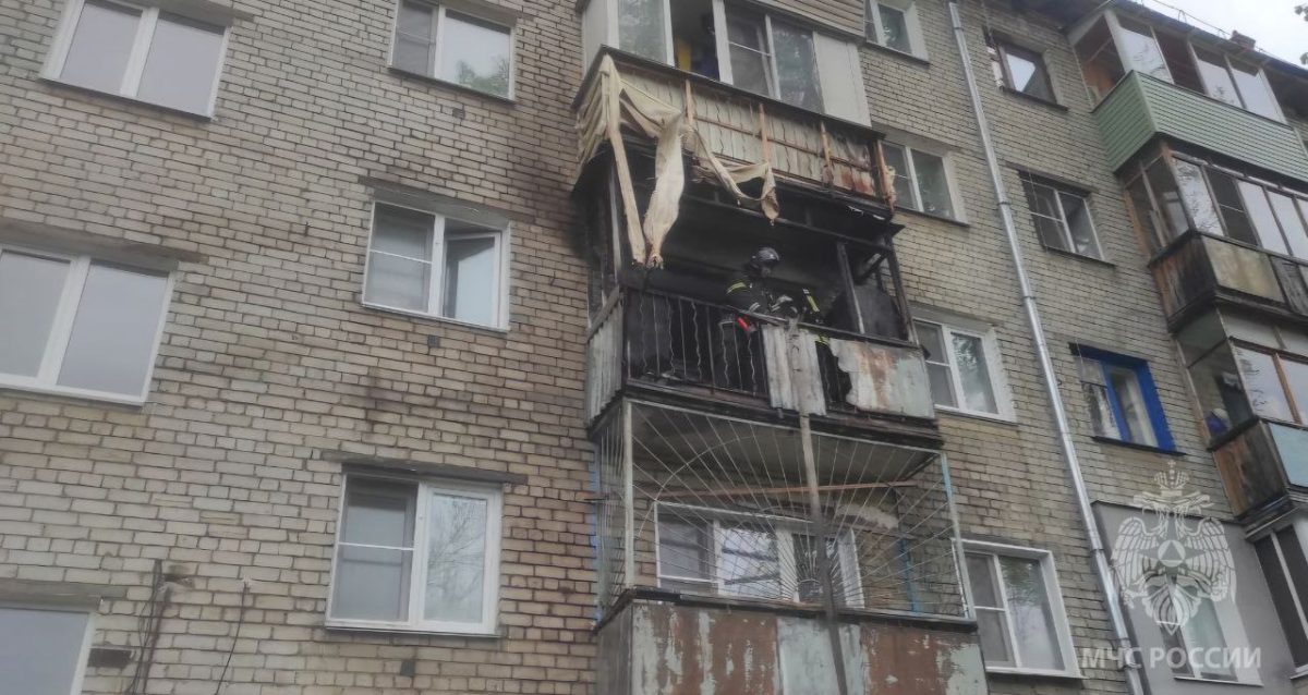 Квартира загорелась на Южном шоссе в Нижнем Новгороде