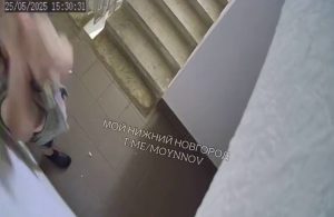 Полицейские начали проверку из-за буйного мужчины, который громил подъезд