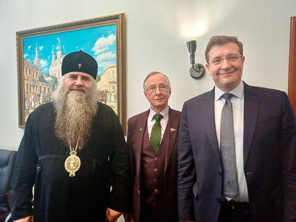 Депутат Госдумы Бурляев презентовал нижегородским кадетам фильм «Лермонтов»