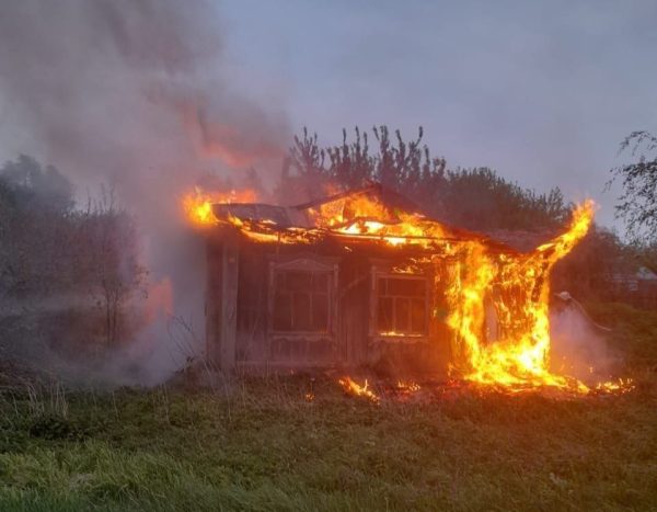 Жилой дом загорелся в Пильнинском районе