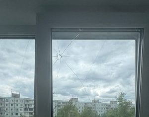 Неизвестные обстреливают окна жилых домов в центре Нижнего Новгорода