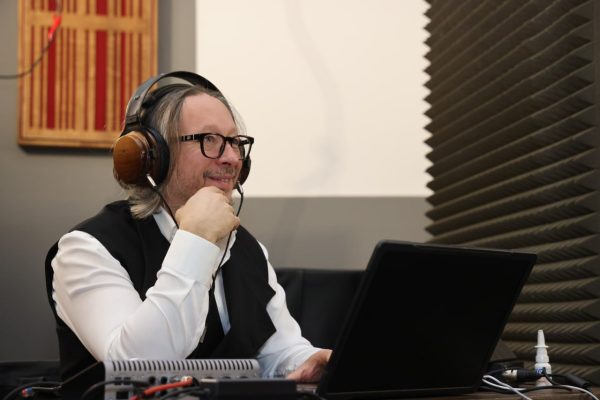 30 солистов спели в проекте «#ПЕСНИВЕЛИКОЙСТРАНЫ. С любовью из Приволжья»