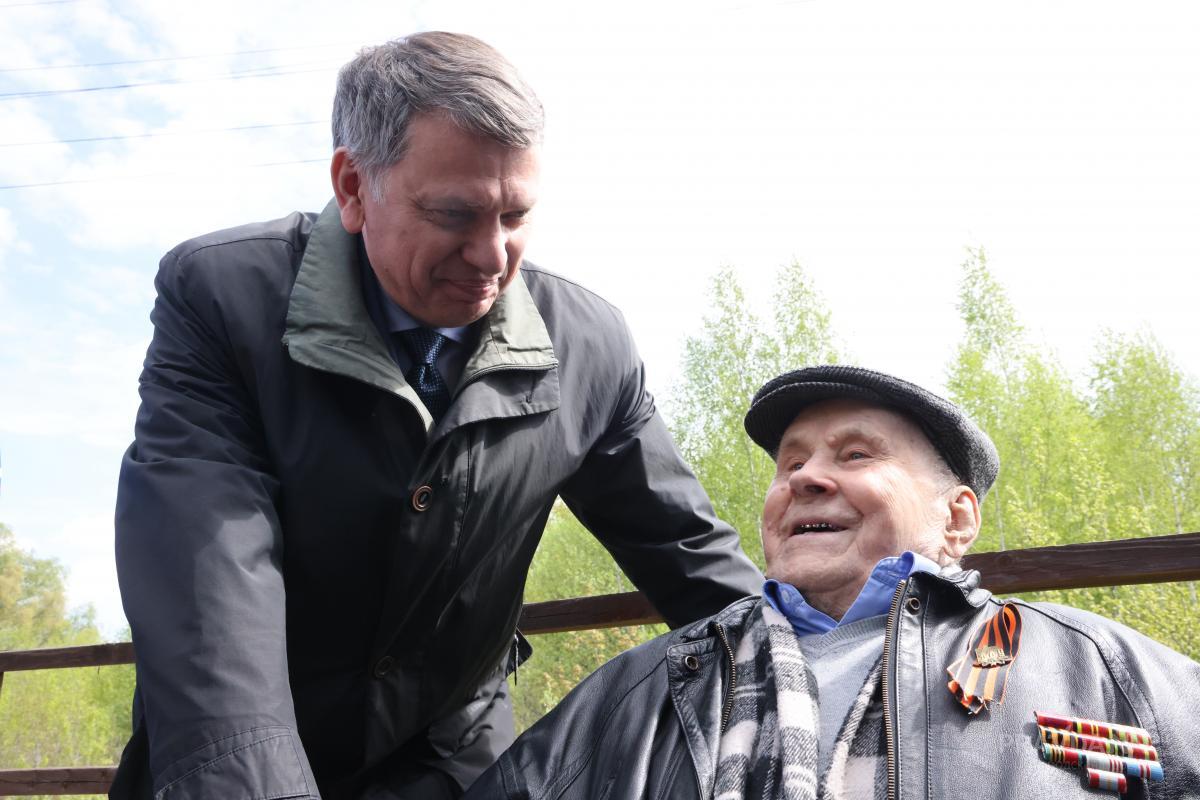 103-летний нижегородский ветеран Николай Шишкин отправился в Москву на 9 мая