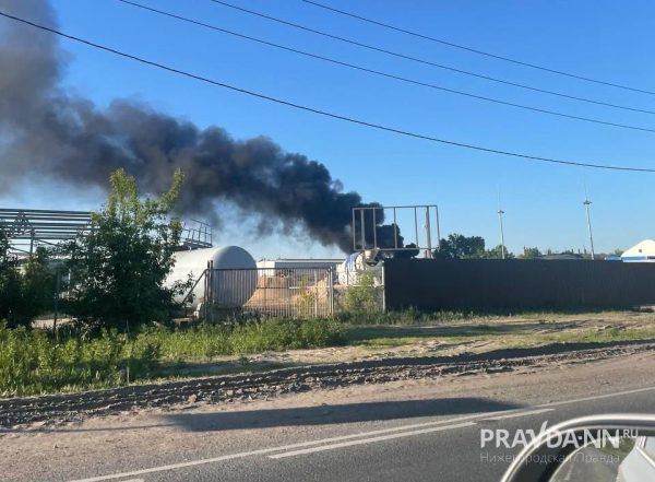 Пустая пластиковая тара загорелась на Автозаводском шоссе
