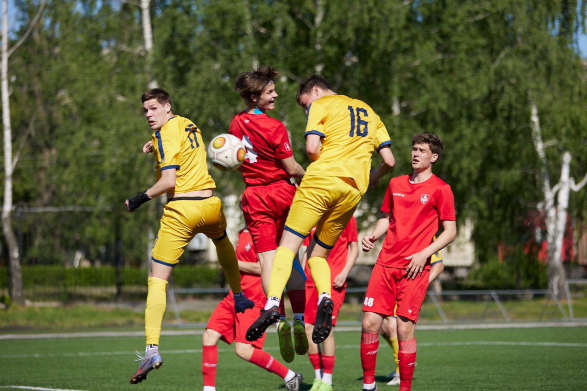 Четвёртое поражение подряд потерпели футболисты СШОР‑8 в чемпионате ПФО