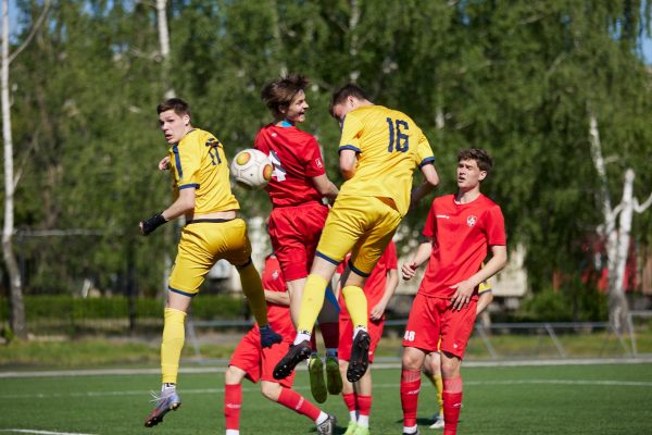 Четвёртое поражение подряд потерпели футболисты СШОР‑8 в чемпионате ПФО