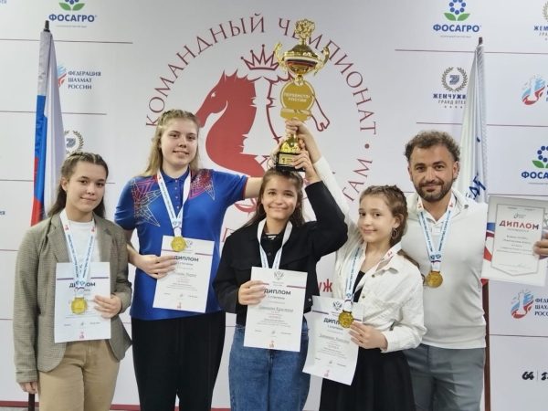 Нижегородские шахматисты успешно выступили на командном чемпионате России