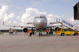 В аэропорту Стригино временно введены ограничения на прием и выпуск самолетов