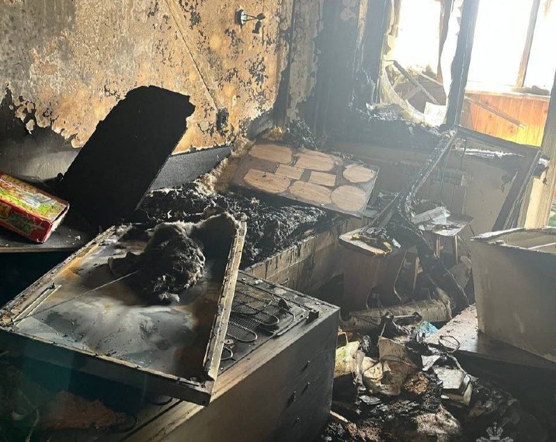 Пожар из-за неисправного удлинителя вспыхнул на улице Надежды Сусловой