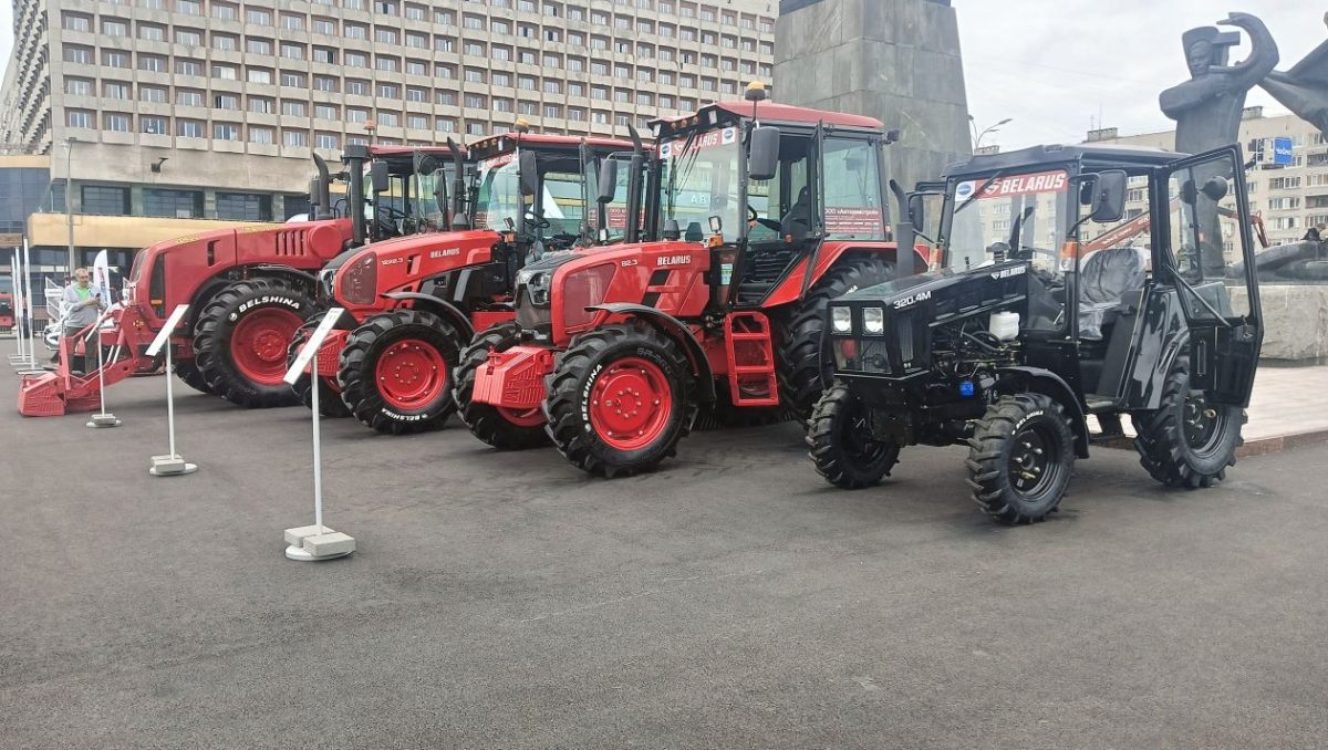 Инновационную сельхозтехнику представили на Форуме регионов России и Беларуси